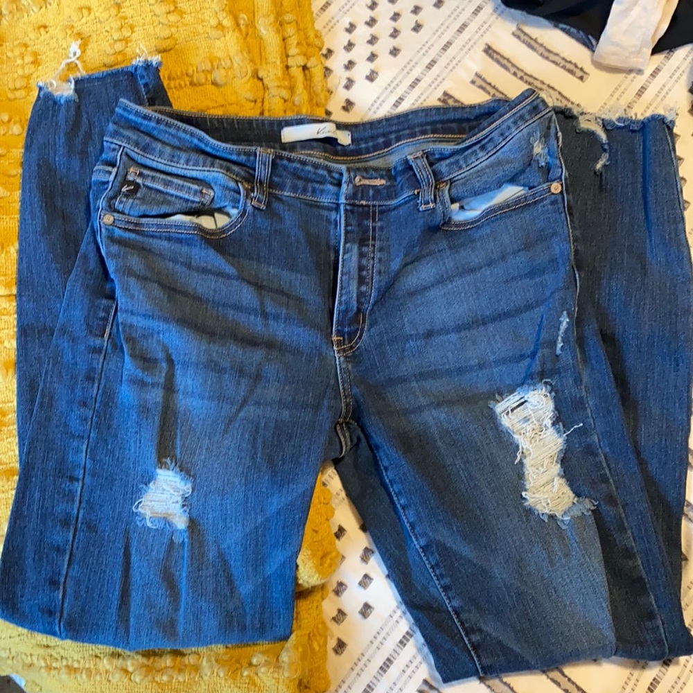 Kan Can Distressed Jeans